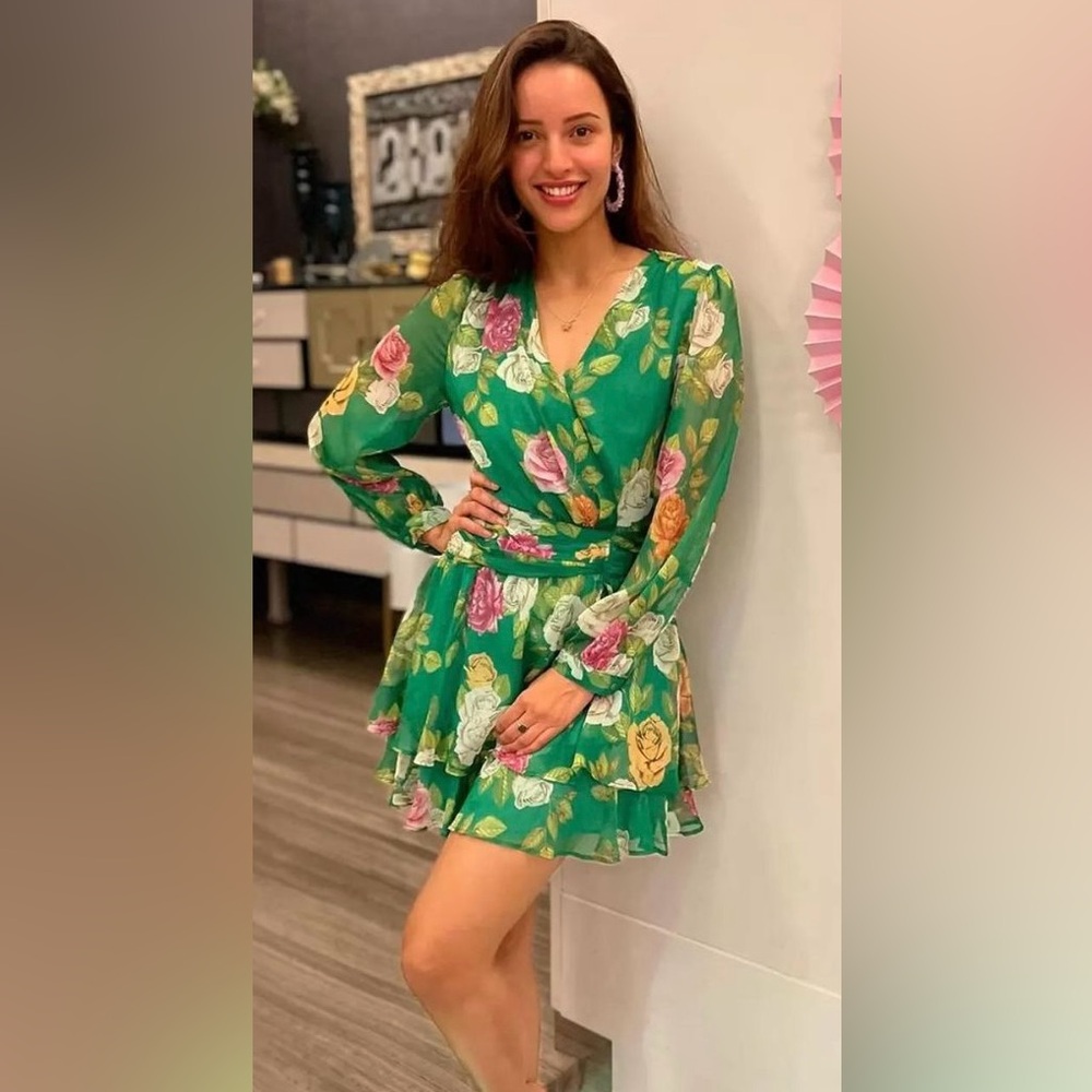 ZARA Green Floral Long Sleeve Wrap Dress Size Medium summer roses ruffle boho